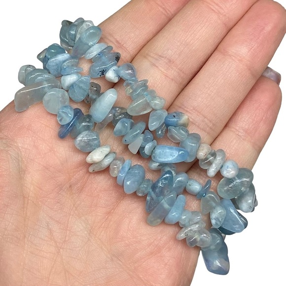 Aquamarine Gemstone Chips Beaded Stretch Bracelet Natural Stone Crystal Chip - Picture 2 of 4